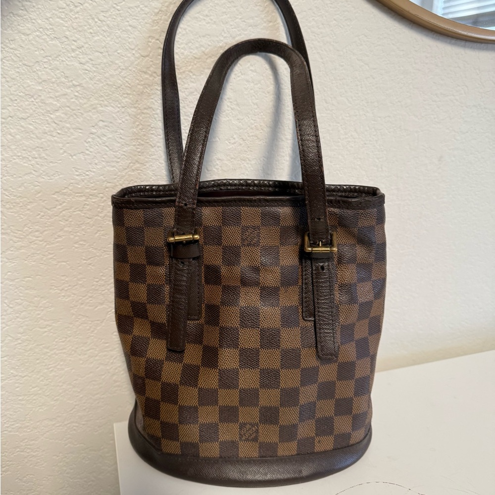 Louis Vuitton Damier